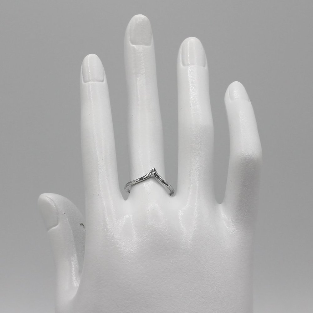 Popular fashion wishbone ring silver tone sz 5.75 - Picture 3 of 5